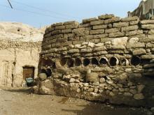 Abdullah courtyard Tomb 131 User 2 1999