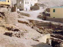 Bedawi Abu'l Qumsan house top right 1997