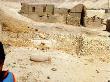 Puimre tomb 39 courtyard 1997