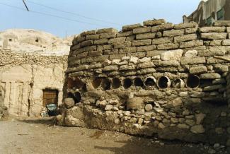 Abdullah courtyard Tomb 131 User 2 1999