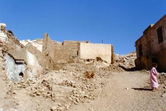 Shows damage of 1994 flood 1997 3