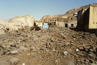 Shows damage of 1994 flood 1997 3