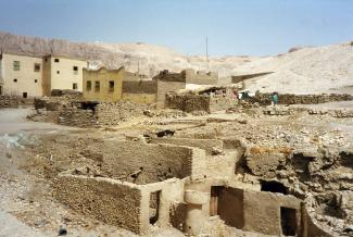 deserted Coptic group 1999 001